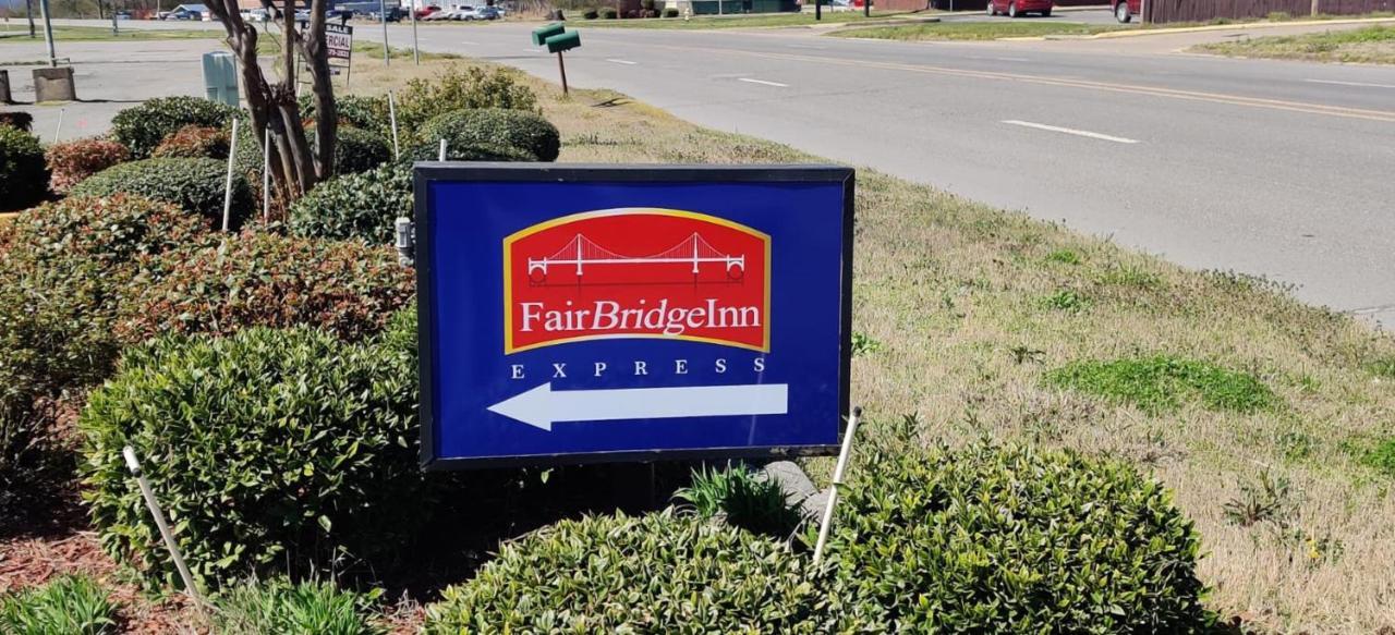Fairbridge Inn Express Stuttgart Buitenkant foto